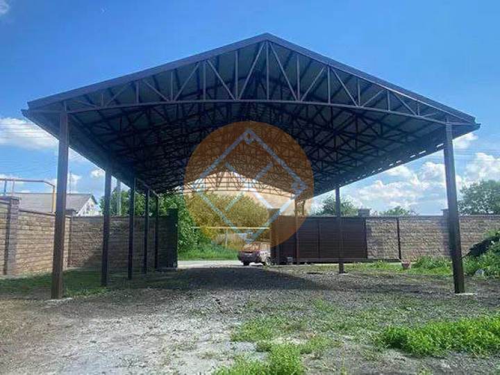 стальной двускатный навес для одного авто