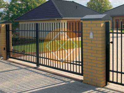 Решетчатые ворота с линейным механизмом открывания