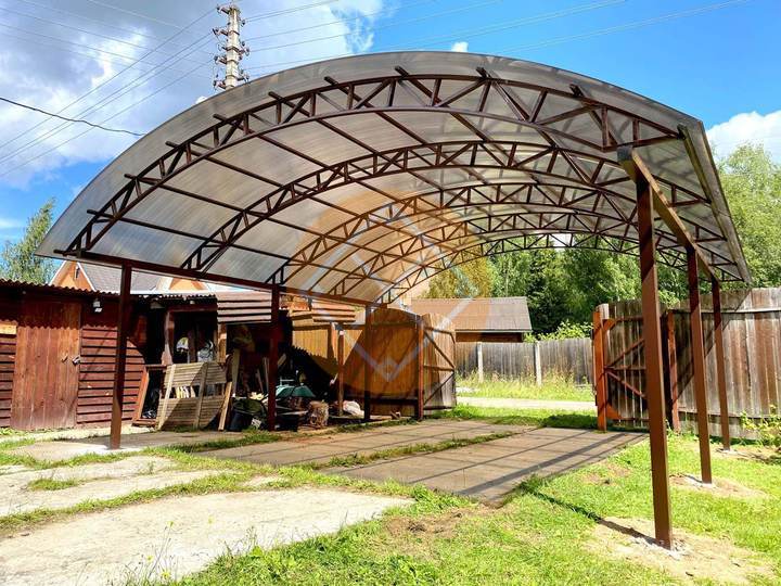 навес из поликарбоната арочной формы